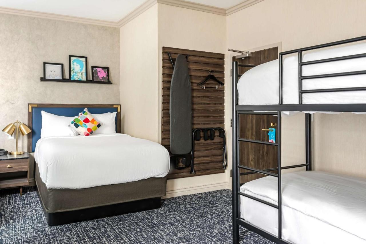 Executive King Room with Bunk,738713455:JPEG